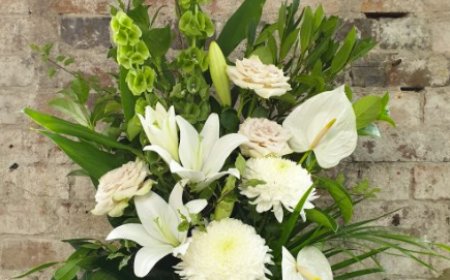 Cultural Etiquette Around Sympathy Flowers: What You Need to Know