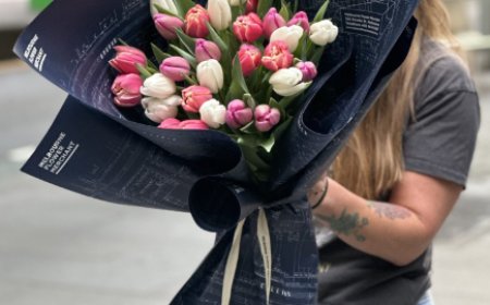 Same-Day Blooms in the Heart of the City: Graduation Flowers and More from Your Trusted Melbourne Florist