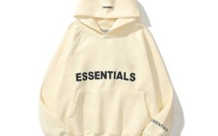 Essentials Hoodie – Your Go-To Layer for All Seasons and Styles