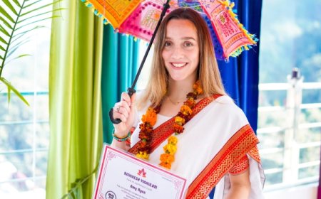 300 hour yoga teacher training in Rishikesh