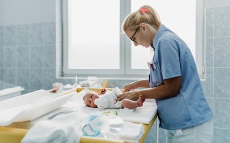 Why a Home Nurse for Newborns is the Right Choice for Your Family